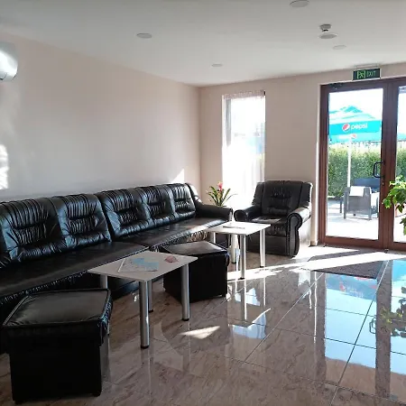 Vanilla, - Free Parking 瓦爾納