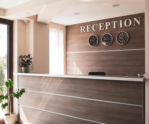 Vanilla, - Free Parking Хотел