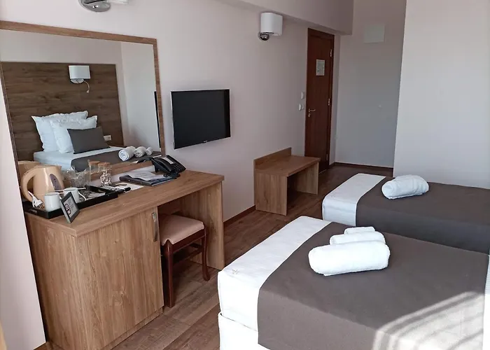 Vanilla, - Free Parking Хотел 3*